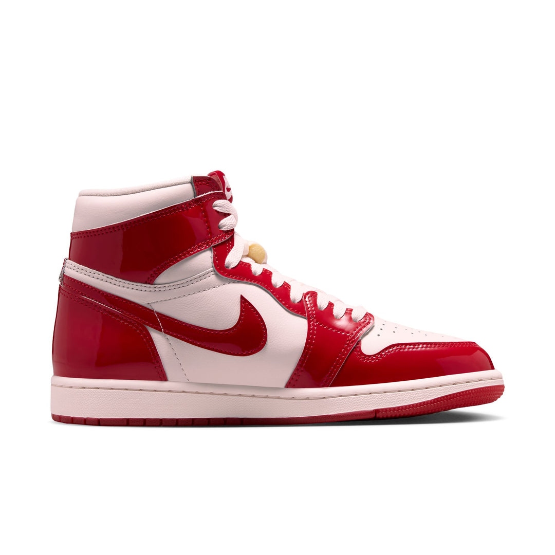Wmns Air Jordan 1 Retro HI OG (University Red/Metallic Silver)