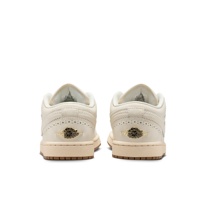 Air Jordan 1 Low SE (Chalk/Chalk-Metallic Gold-Pearl White)