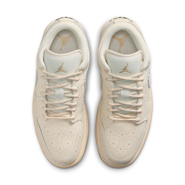 Air Jordan 1 Low SE (Chalk/Chalk-Metallic Gold-Pearl White)