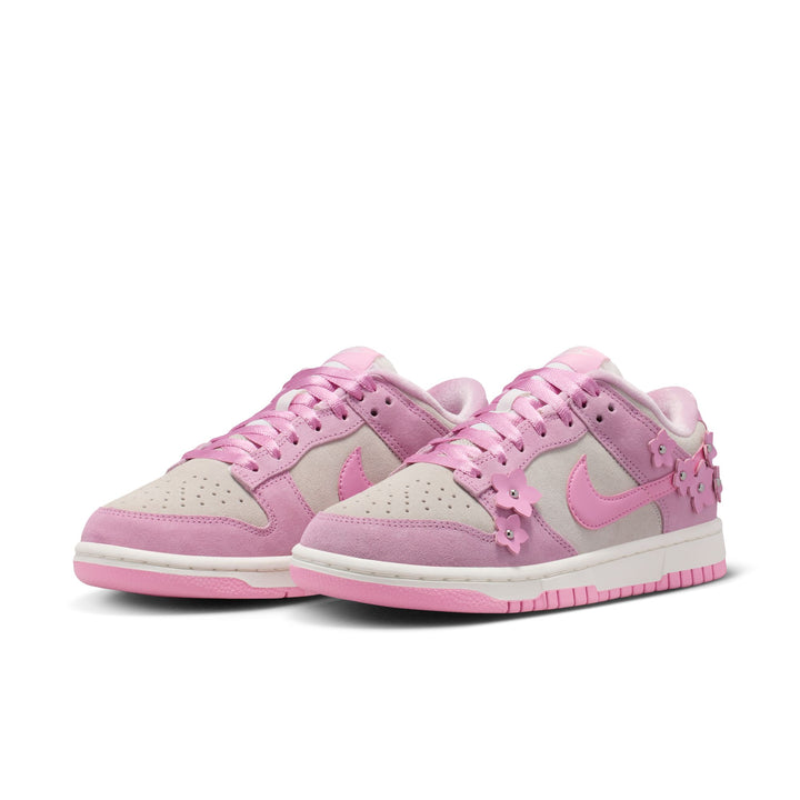Wmns Nike Dunk Low SE Femme (Pink Rise/Pink Rise-Sail)