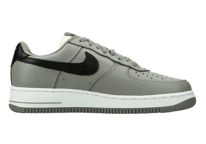 Nike Air Force 1 '01  (LIght Army/Black-Sail)